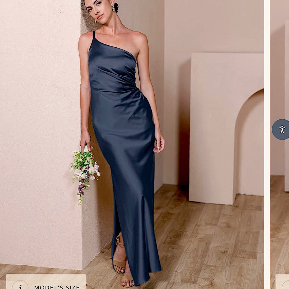 Revelry JADE Satin Dress Size 6 in BLACK - 720